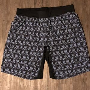 Lululemon XL Mens T.H.E. Short 9 Lux